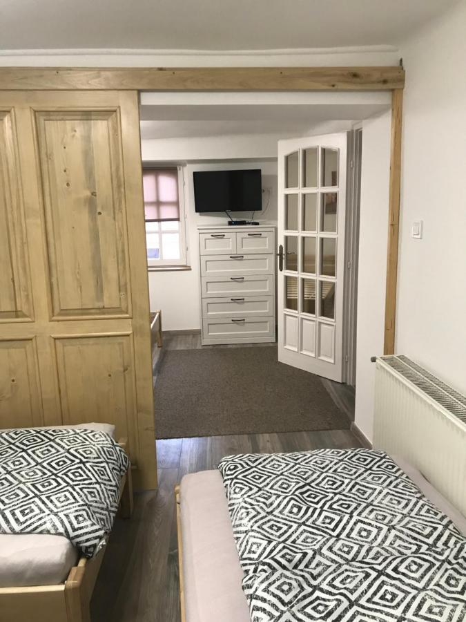Mora Apartman 2 Kiskunfélegyháza Esterno foto
